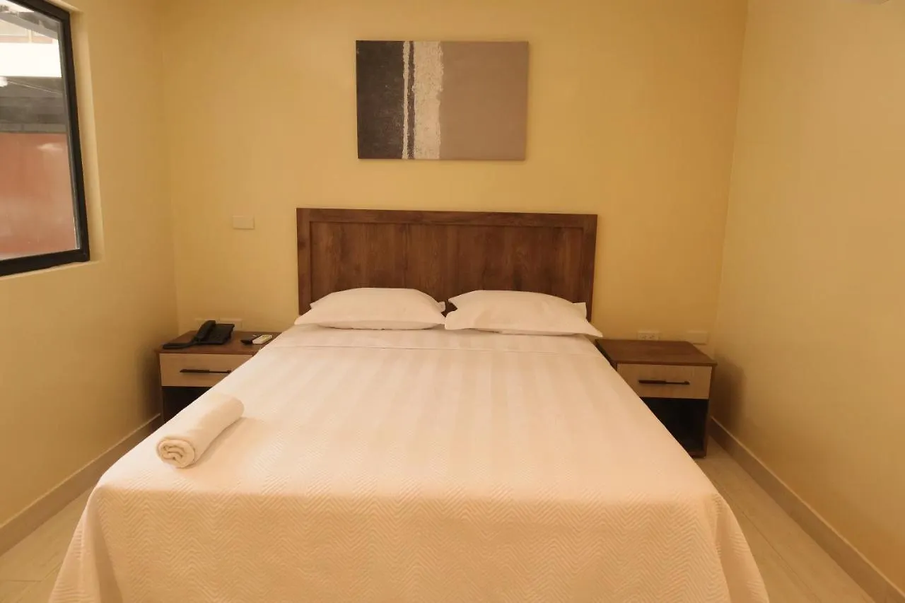 Hotel Sada Γκουαγιακίλ