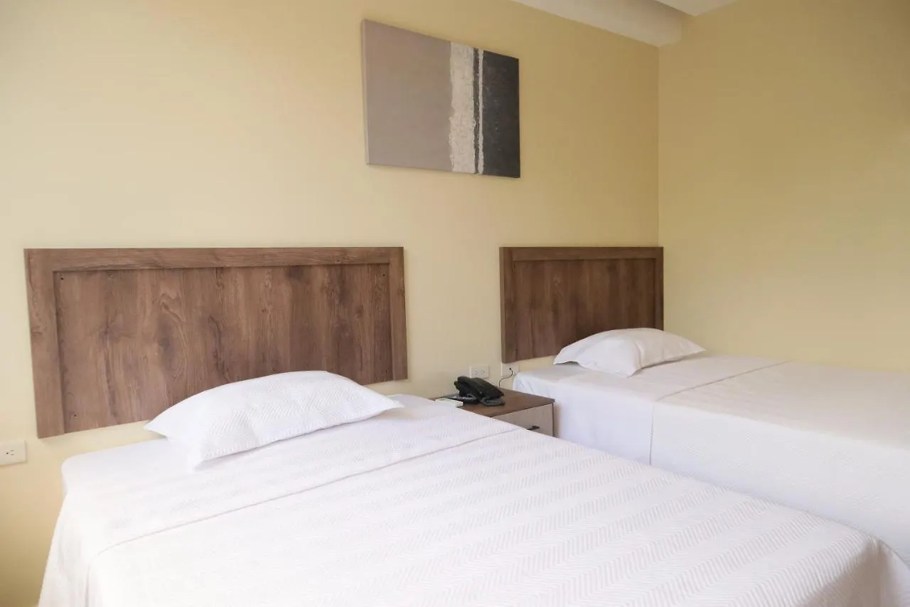 Hotel Sada Γκουαγιακίλ